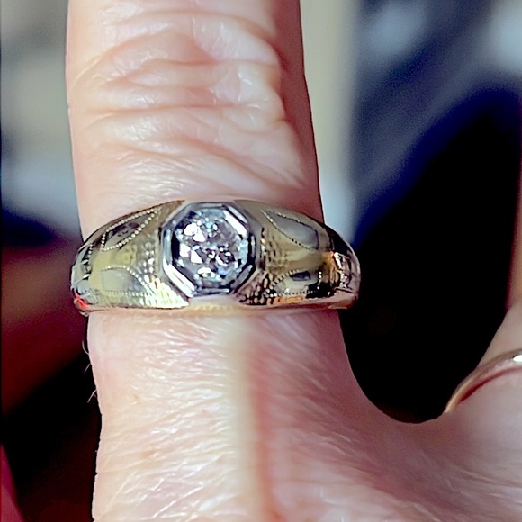 14 karat gold, and 1/3 carat diamond gypsy ring - Picture 3 of 14